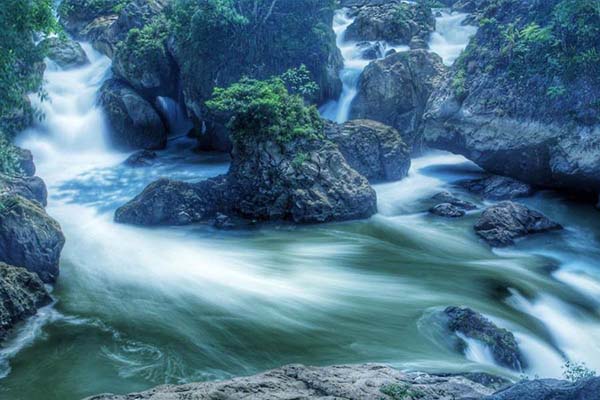 Dau Dang Waterfall