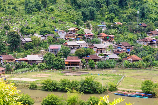 Pac Ngoi Village
