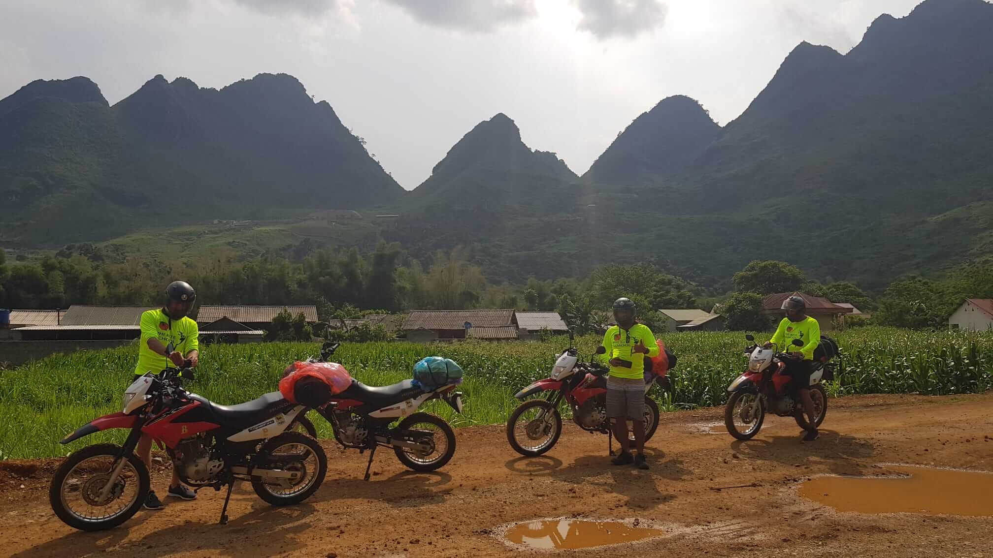 4 Day Motorbike Adventure Tour (Ha Giang Loop)