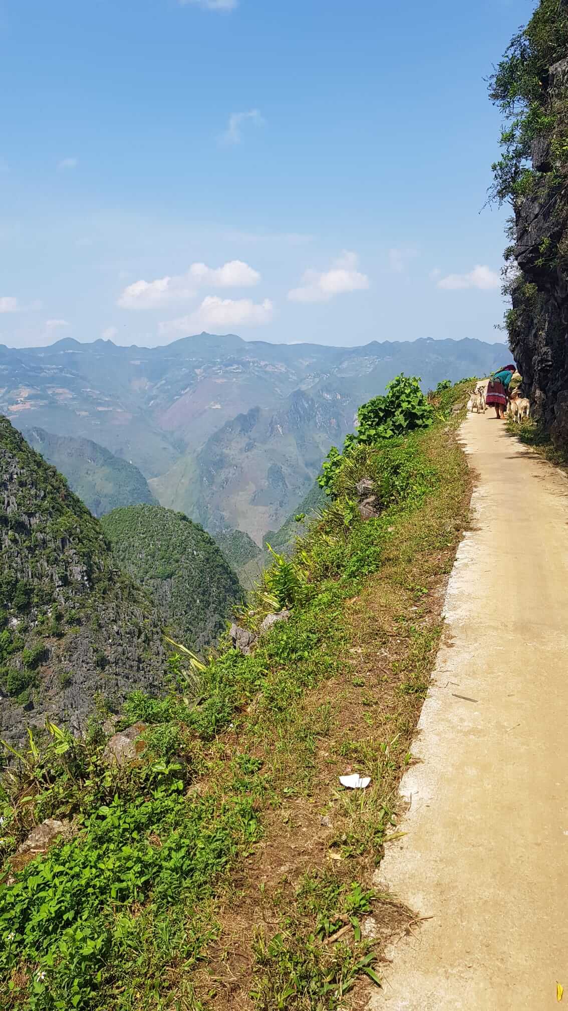 4 Day Motorbike Adventure Tour (Ha Giang Loop)