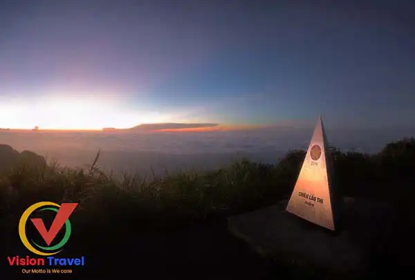 Chieu Lau Thi peak