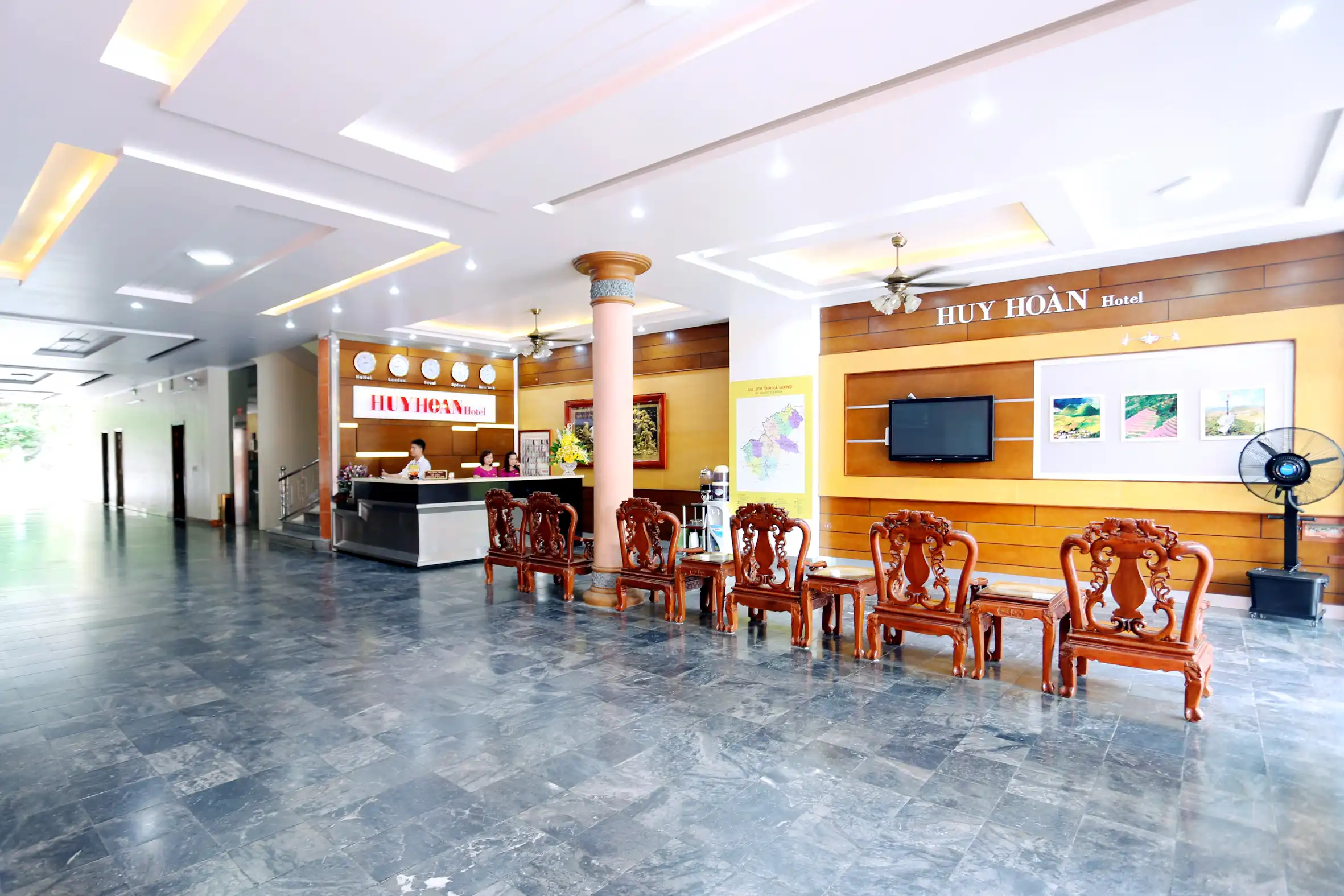 Huy Hoan Hotel