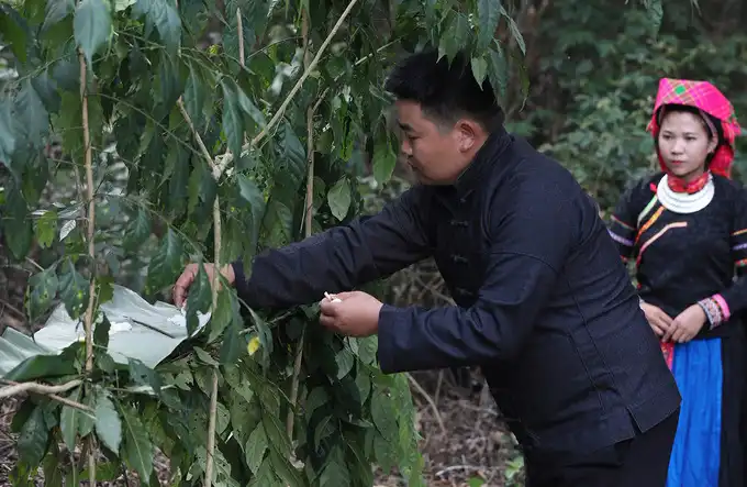 Pu Peo ethnic people