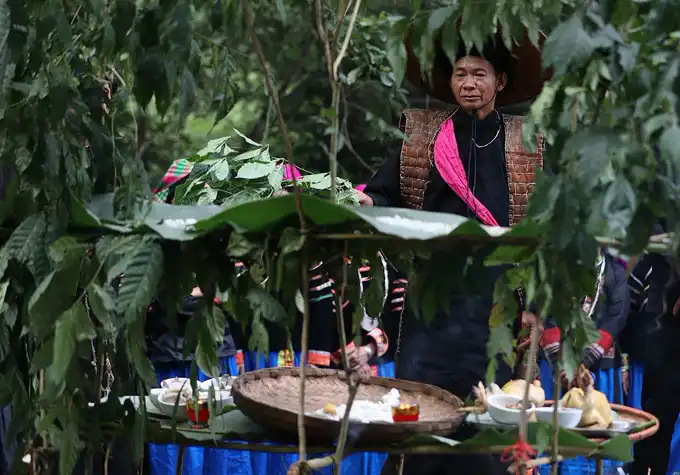 Pu Peo ethnic people