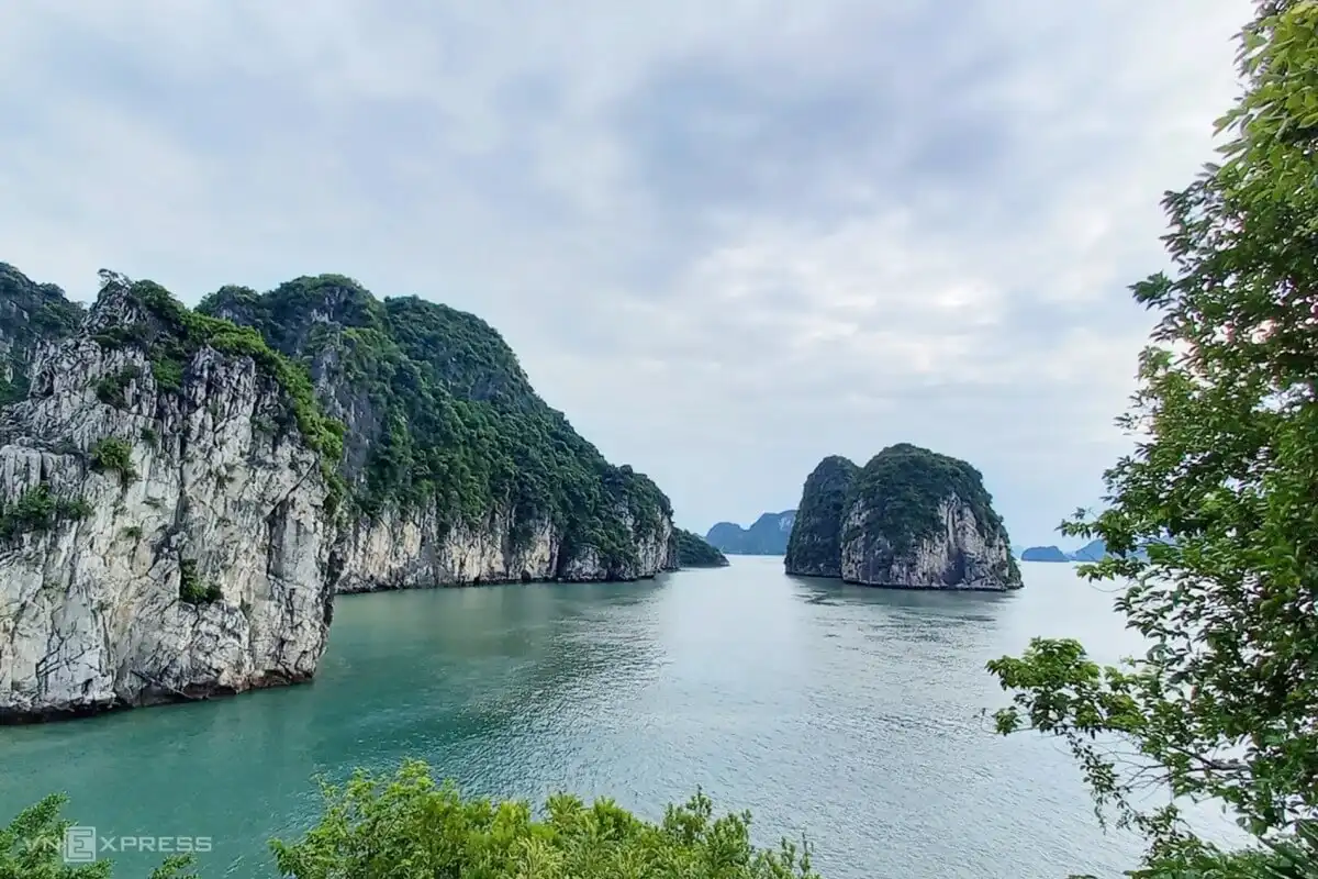Bái Tử Long Bay