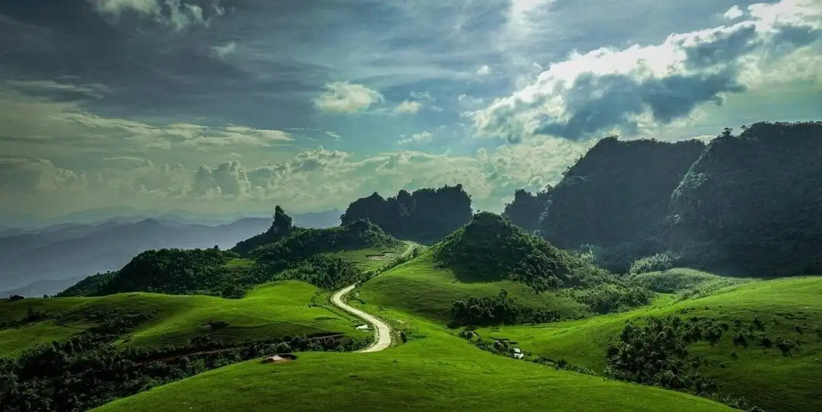 Phan Thanh Grass Hills – Nguyen Binh, Cao Bang
