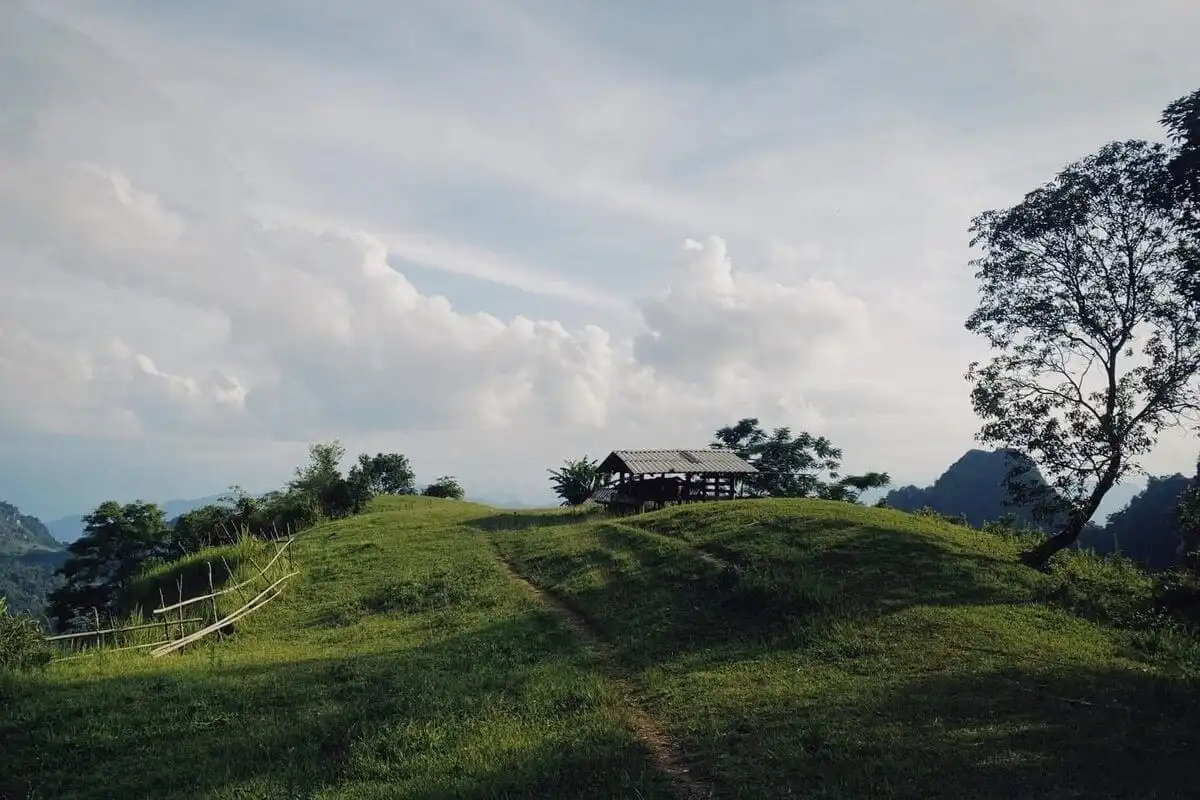 Phan Thanh Grass Hills – Nguyen Binh, Cao Bang