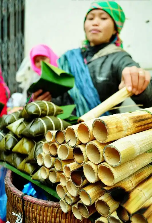 Bamboo tube rice (Com Lam)
